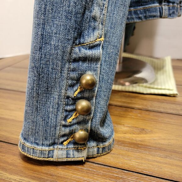 Faded Glory Stretch Denim Jean Jacket Embroidered Design - Size Missy 12 - Picture 7 of 9